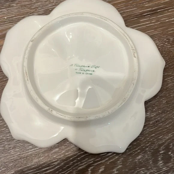 Flower dish . Cute for display - Picture 2 of 2